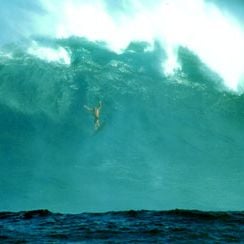 Foto Riding Giants - No Limite da Emoção