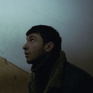 Foto Polícia, Adjetivo