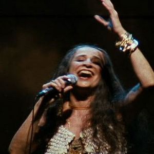 Foto O Homem que Engarrafava Nuvens