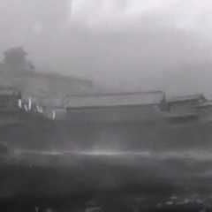 Foto Trono Manchado de Sangue