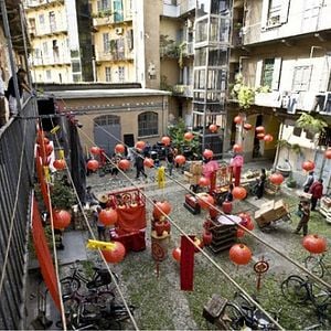 Foto Estranhos Normais