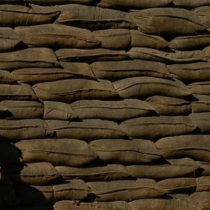 Foto Na Terra de Amor e Ódio