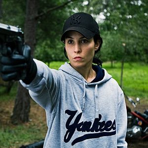 Foto A Menina que Brincava com Fogo