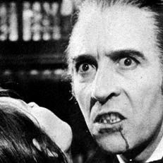 Foto Drácula no Mundo da Minissaia