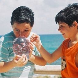 Foto Eliana em O Segredo dos Golfinhos