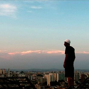 Foto O Céu Sobre os Ombros