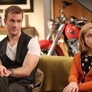 Foto Don't Trust The B---- in Apartment 23