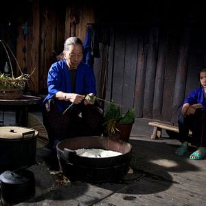 Foto A Menina dos Campos de Arroz