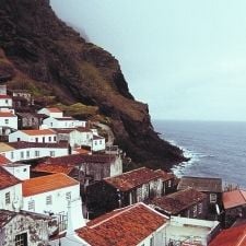 Foto É Na Terra Não É Na Lua