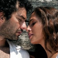 Foto Eu Receberia as Piores Notícias dos Seus Lindos Lábios