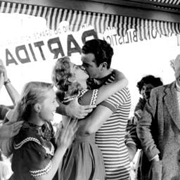 Foto É Proibido Beijar