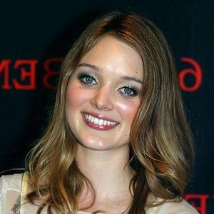 Foto Bella Heathcote