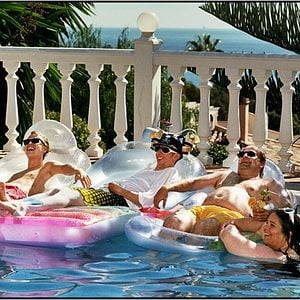 Foto Hasta la Vista - Venha Como Você É