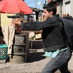 Foto O Forasteiro - Violência Sem Limite