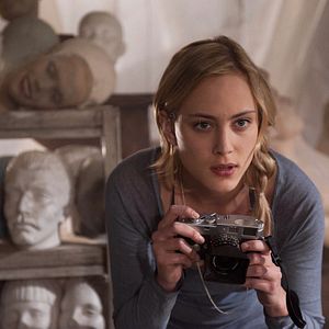 Foto Nora Arnezeder