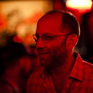 Foto Deixe a Luz Acesa