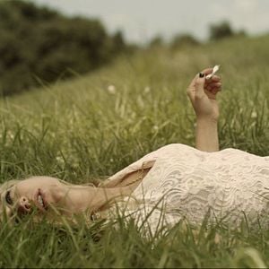 Foto Not Waving But Drowning