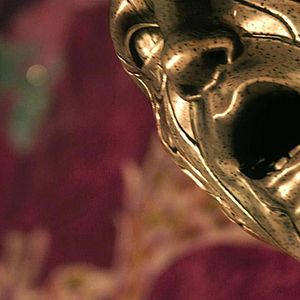 Foto O Homem com Punhos de Ferro