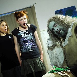 Foto Ninguém Segura Esses Fantasmas