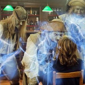 Foto Ninguém Segura Esses Fantasmas