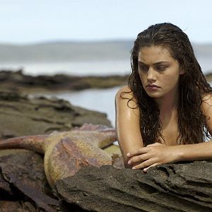Foto Phoebe Tonkin