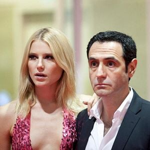 Foto Uma Estranha Amizade