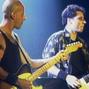 Foto Titãs - A Vida Até Parece uma Festa