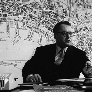 Foto As Mãos Sobre a Cidade