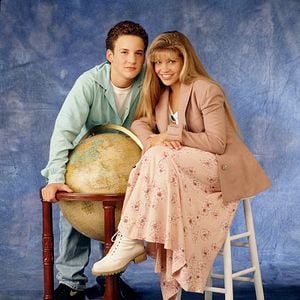 Foto O Mundo é dos Jovens