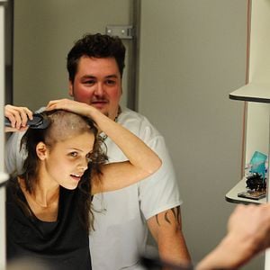 Foto A Garota das Nove Perucas