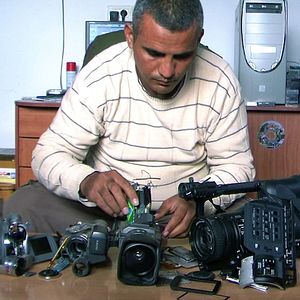 Foto Cinco Câmeras Quebradas