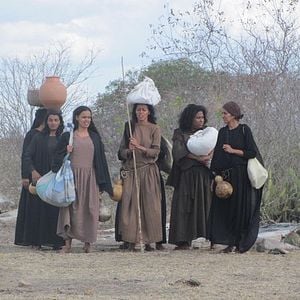 Foto Aos Ventos que Virão