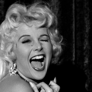 Foto O Quimono Escarlate