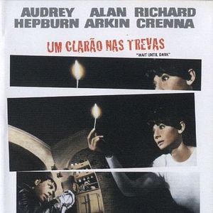 Foto Um Clarão nas Trevas