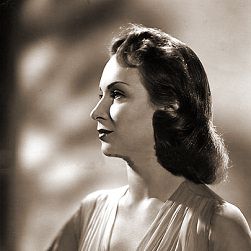 Foto Young Wives' Tale