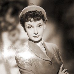 Foto Young Wives' Tale