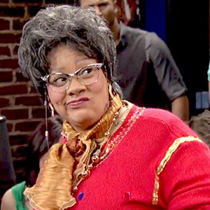 Foto Love Thy Neighbor