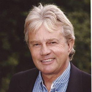 Foto Frazer Hines