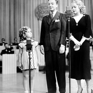 Foto Pobre Menina Rica