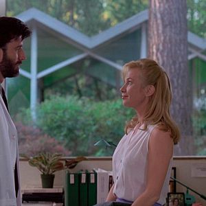 Foto A Mão Que Balança o Berço