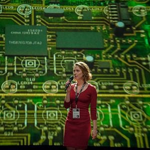 Foto Transcendence - A Revolução