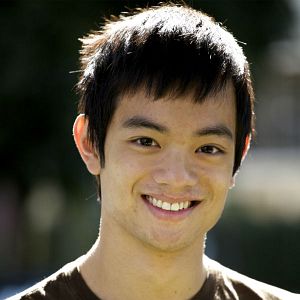 Foto Osric Chau