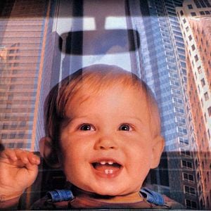 Foto Ninguém Segura Esse Bebê