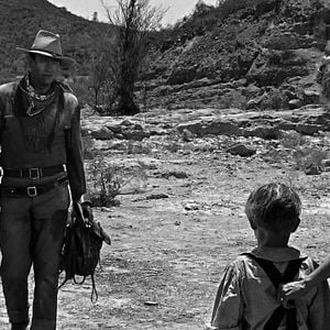 Foto Caminhos Ásperos