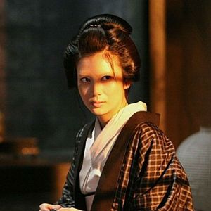 Foto Por Cima do seu Cadáver