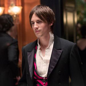 Foto Reeve Carney