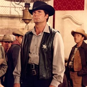 Foto Uma Cidade Contra o Xerife