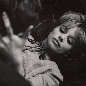 Foto Trens Estreitamente Vigiados