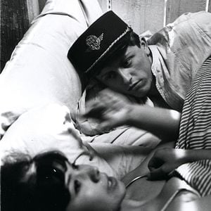 Foto Trens Estreitamente Vigiados