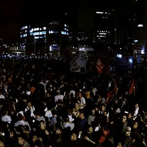 Foto Junho - O Mês que Abalou o Brasil